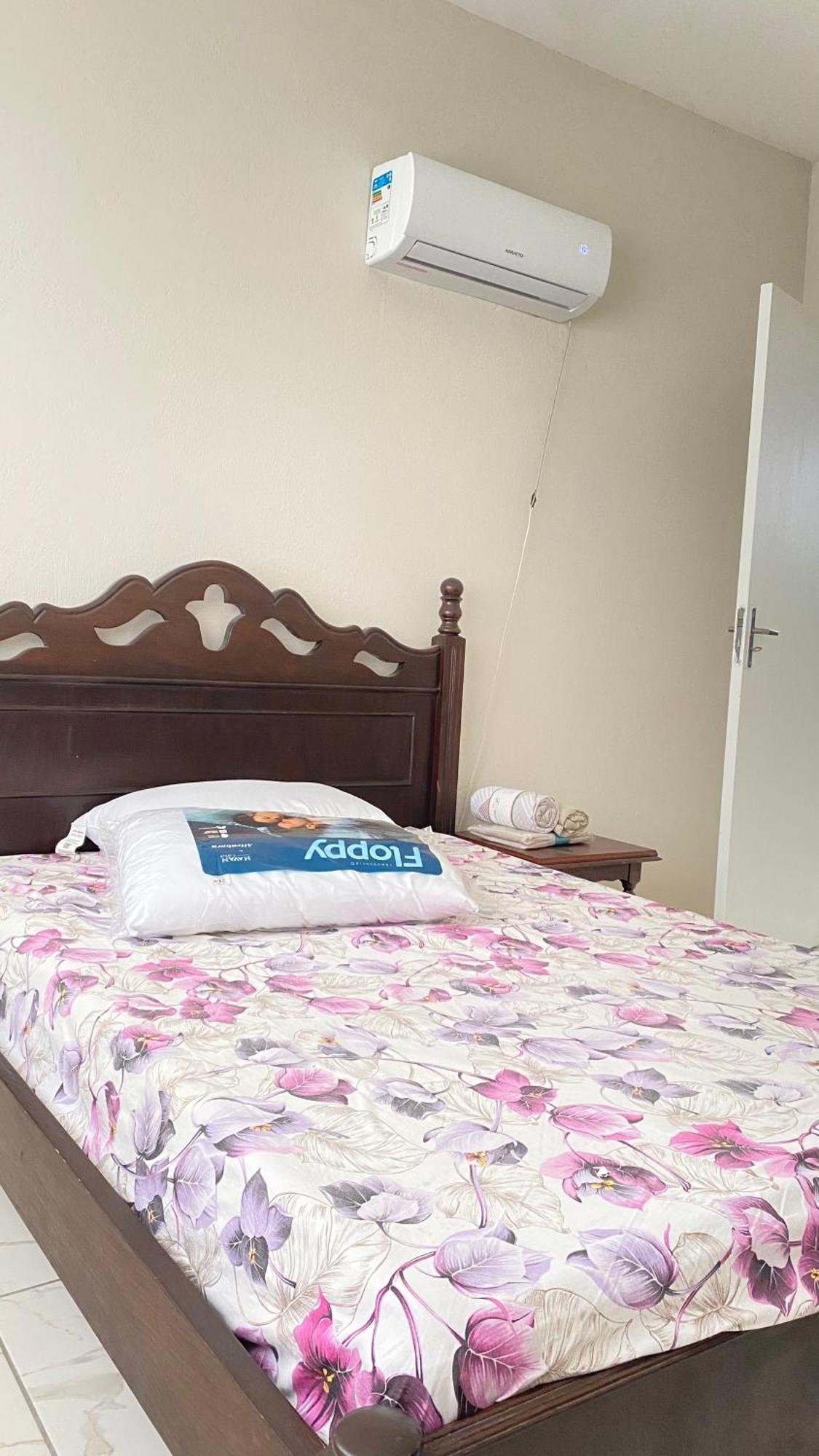 Сasa de vacaciones Casa De 2 Quartos Com Piscina