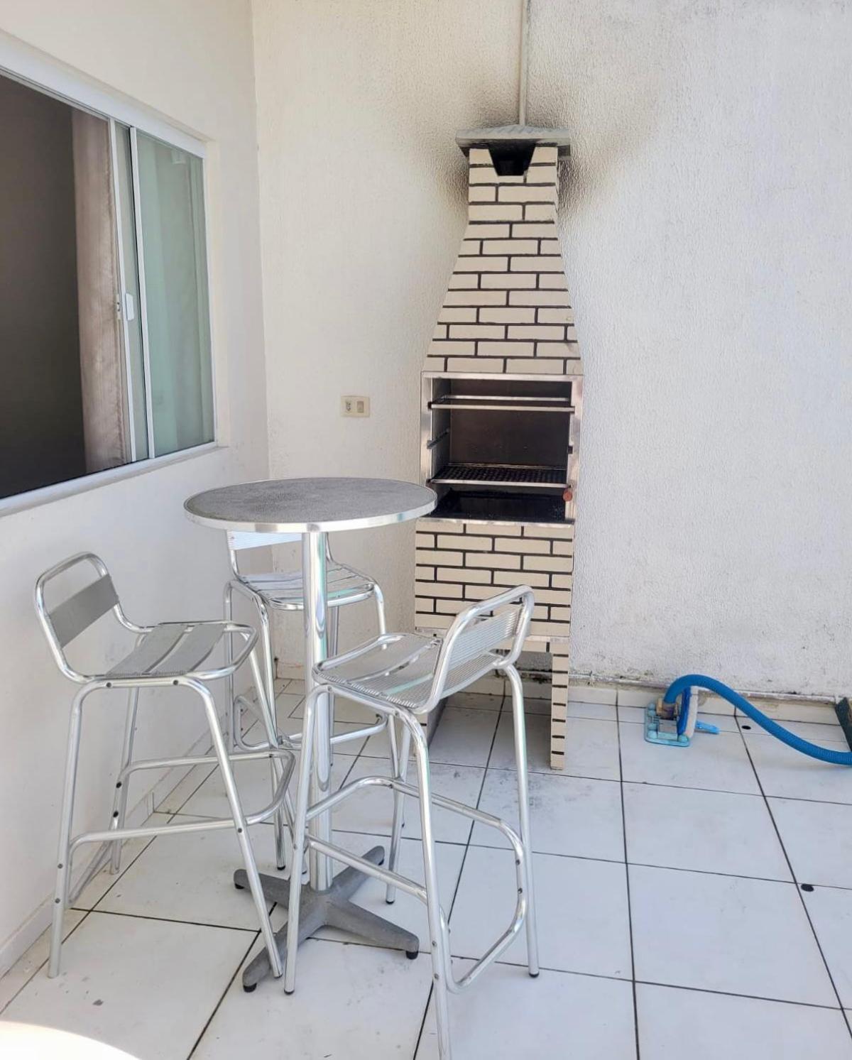 Casa De 2 Quartos Com Piscina * Balneário Camboriú