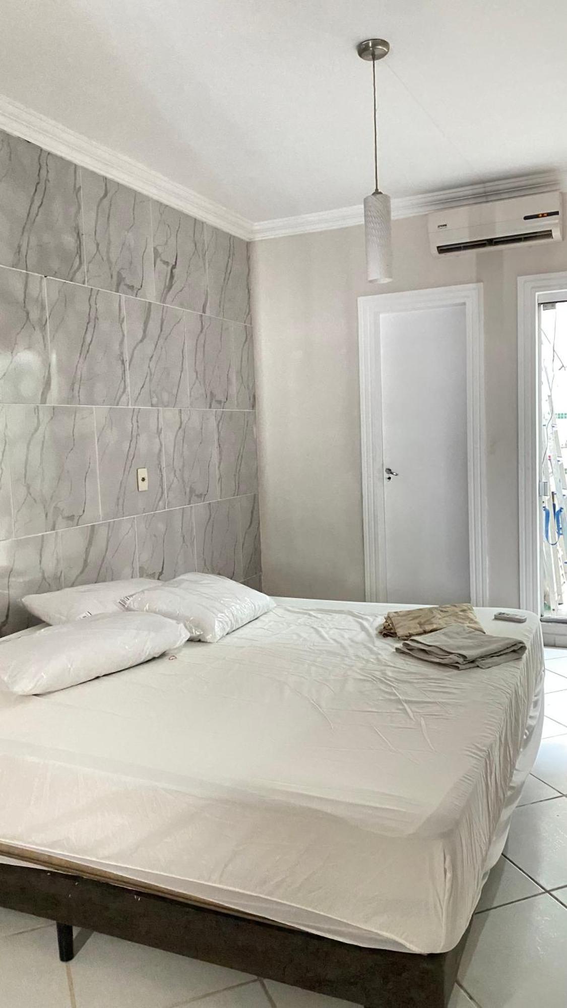 Casa De 2 Quartos Com Piscina